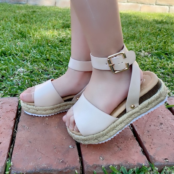 Little Girls Nude Espadrilles Sandals - Picture 3 of 5